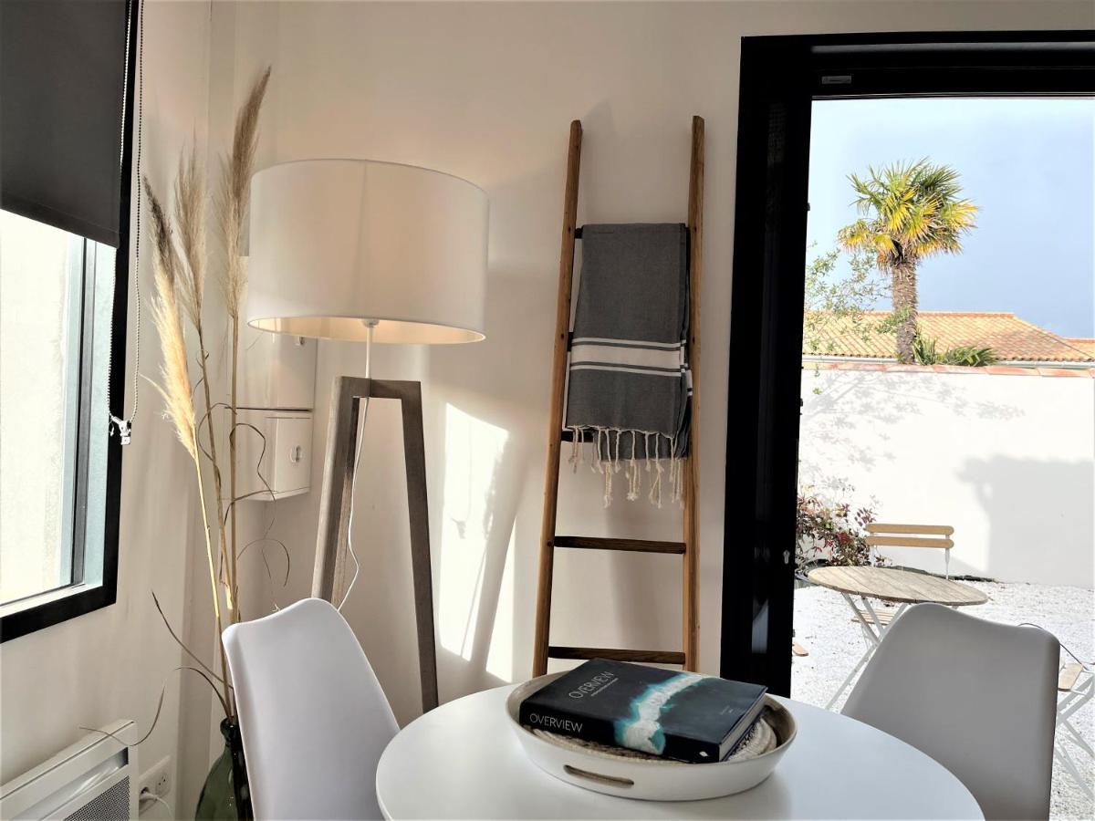Maisonnette A Proximite Plage Et Port De St-Martin Saint-Martin-de-Re ภายนอก รูปภาพ